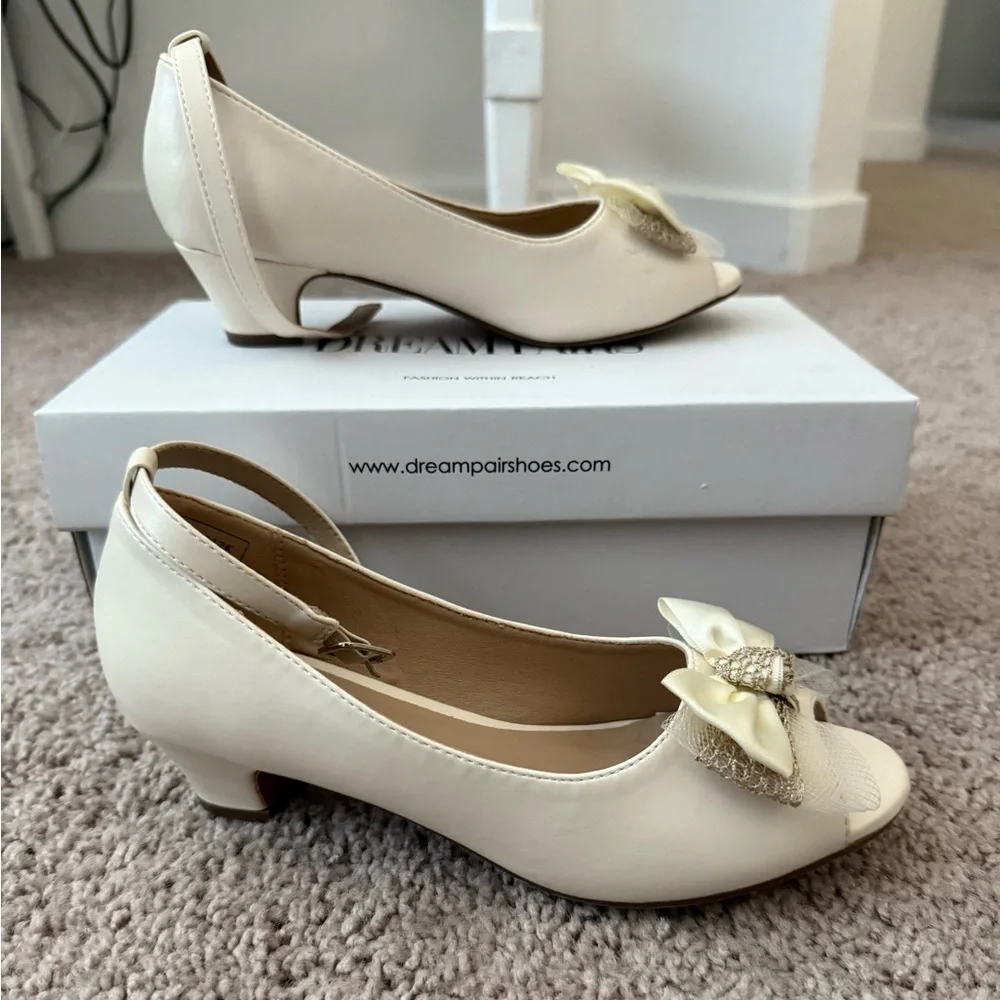 Dream Pairs Girls Cream Peep Toe Shoes